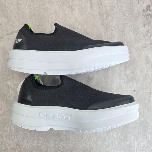 OOFOS OOmega eeZee Shoes Womens 8 Black White Recovery Comfort Platform Slip On - Picture 5 of 12